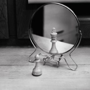 mirror_chess_pieces